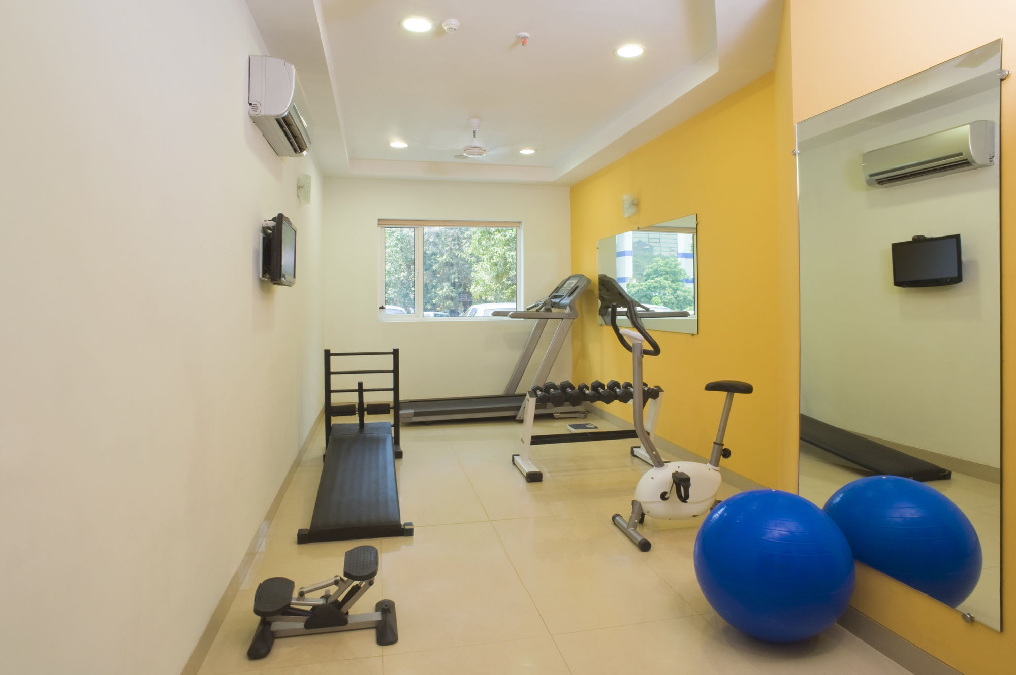 Agartala Otel Dış mekan fotoğraf